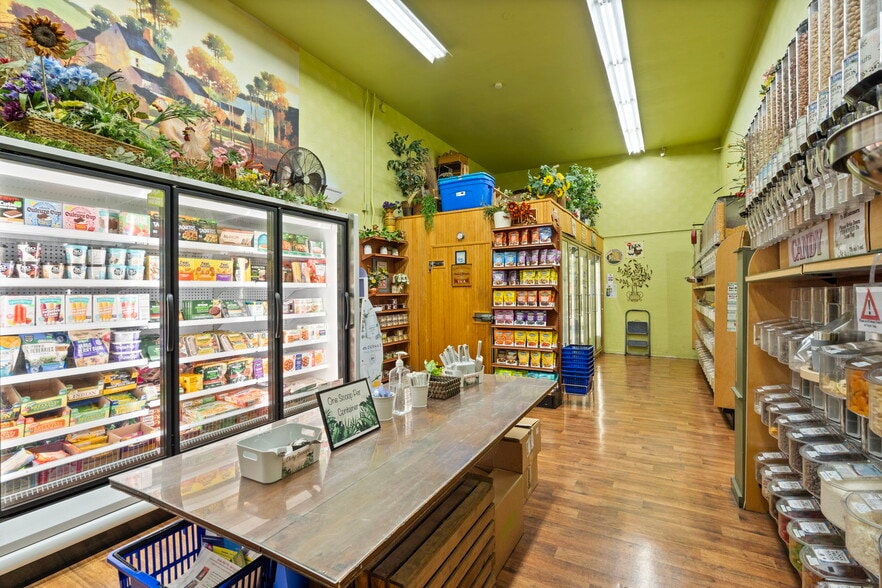 More Photos Of 12249 San Pablo Ave, Richmond Storefront For Sale
