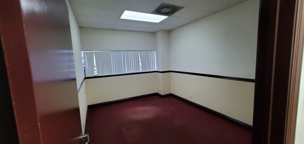 More Photos Of 1100 S State Road 7, Margate Medical For Sale