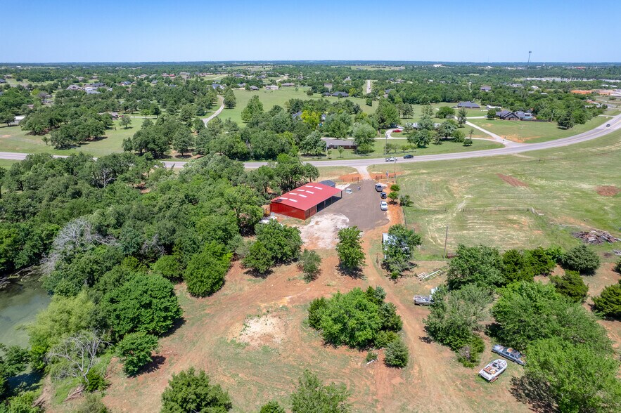 More Photos Of 1402 Veterans Memorial Hwy, Blanchard Warehouse For Sale