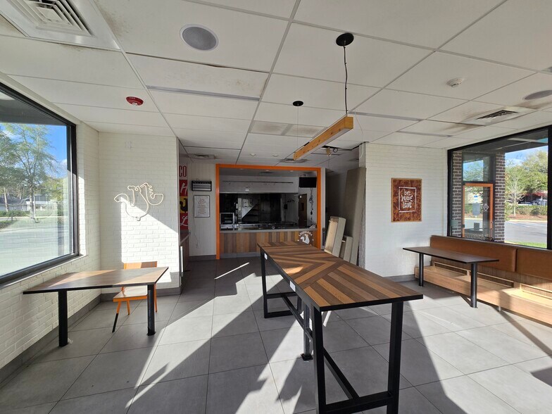 More Photos Of 200 Greenway Place, Keystone Heights Fast Food For Lease