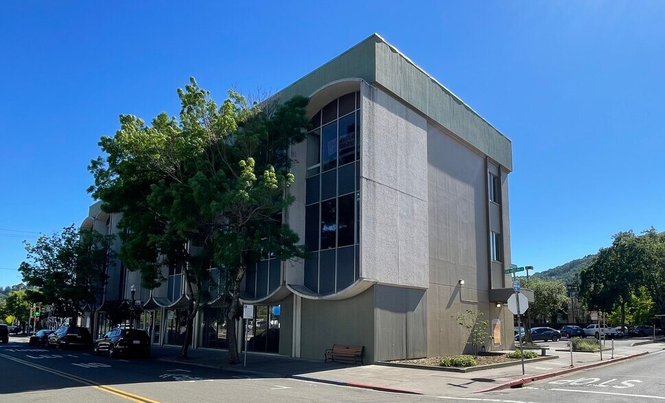 More Photos Of 305 San Anselmo Ave, San Anselmo Storefront Retail Office For Lease