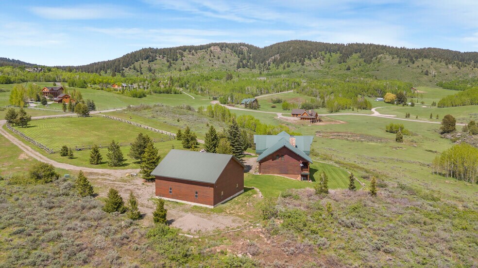 More Photos Of 1665 Whisper Ridge Rd, Ashton Hotel For Sale