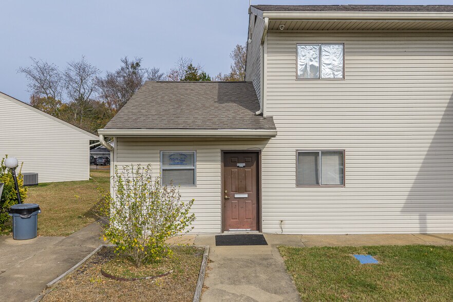 More Photos Of 401 N Cumberland Ave, Russellville Apartments For Sale