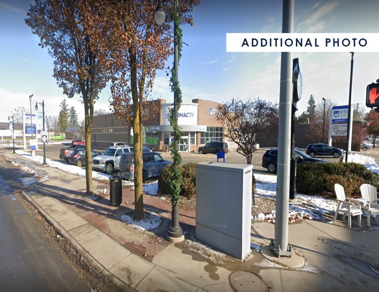 More Photos Of 2985 Main St, Marlette Drugstore For Lease