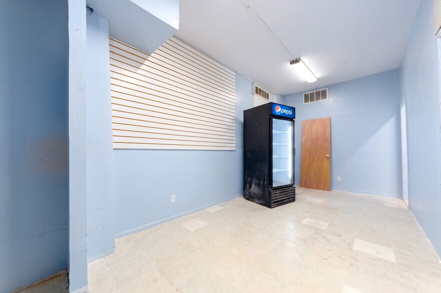 More Photos Of 891 Clarkson Ave, Brooklyn Flex For Lease