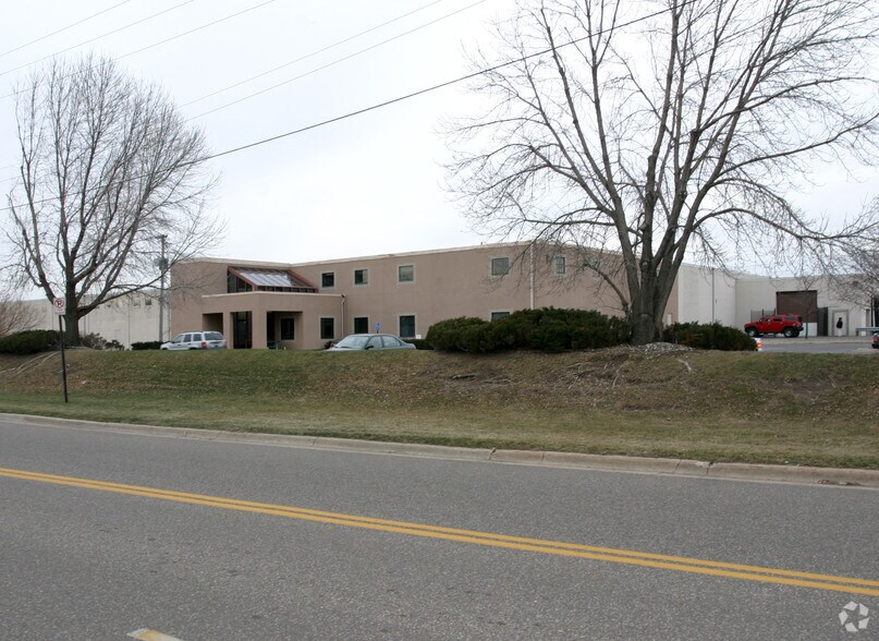 More Photos Of 7900 Chicago Ave, Bloomington Distribution For Sale