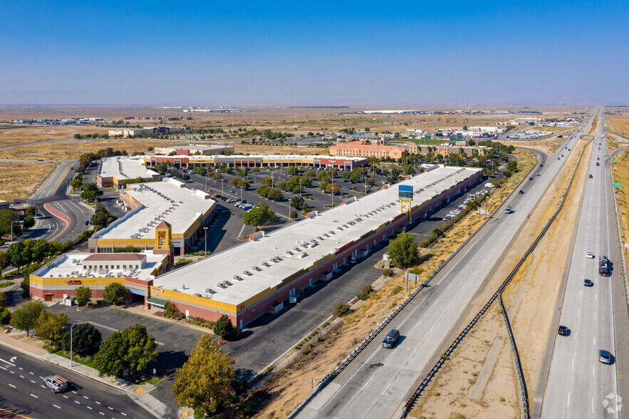 44950 Valley Central Way, Lancaster, CA 93536 For Lease
