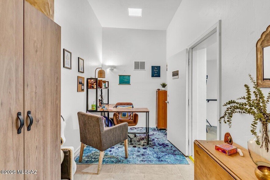 More Photos Of 2559 E Fort Lowell Rd, Tucson Office Residential For Sale