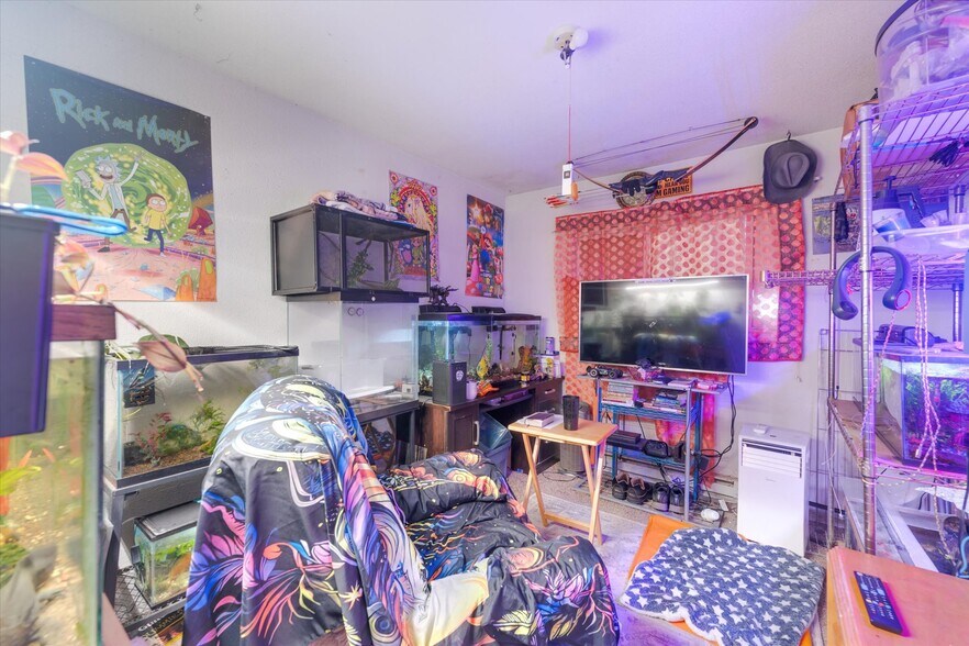 More Photos Of 227 24th Ave, Longview Apartments For Sale