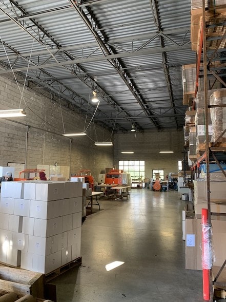 More Photos Of 141 Cupped Oak Dr, Stallings Warehouse For Lease