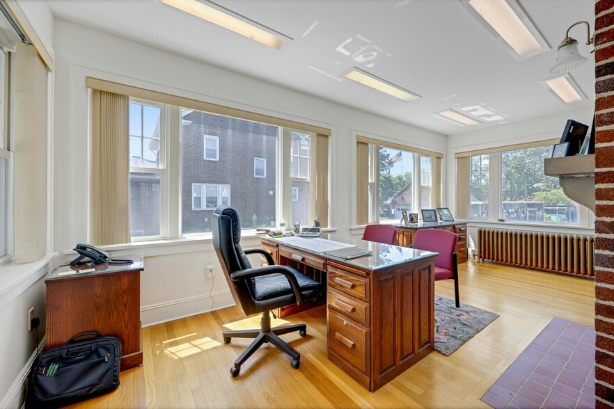 More Photos Of 225 Liberty St, Little Ferry Office For Sale