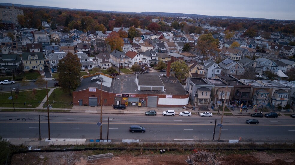 More Photos Of 828 Newark Ave, Elizabeth Warehouse For Lease