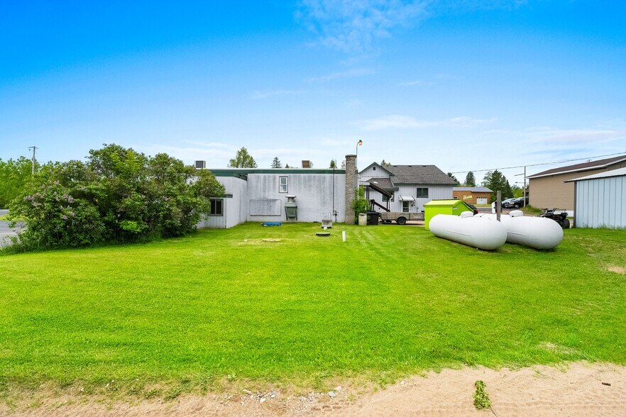 More Photos Of W11466 US Hwy 8, Dunbar Restaurant For Sale