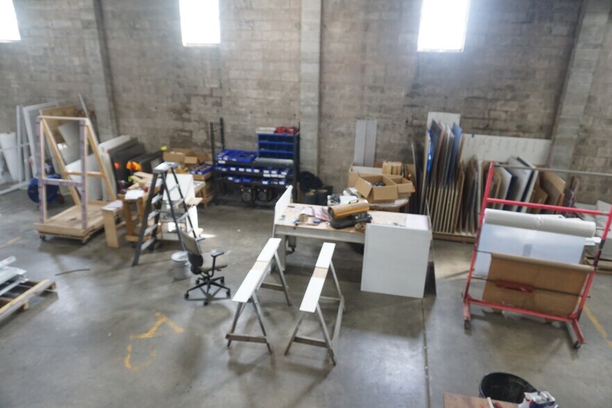 More Photos Of 3605 N Davis Hwy, Pensacola Warehouse For Sale