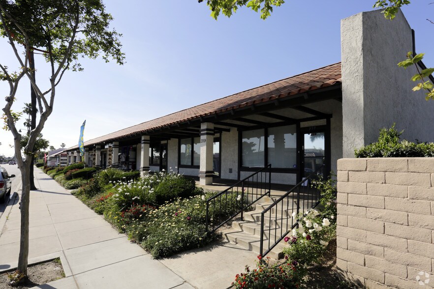 More Photos Of 331-359 E La Habra Blvd, La Habra Storefront For Lease