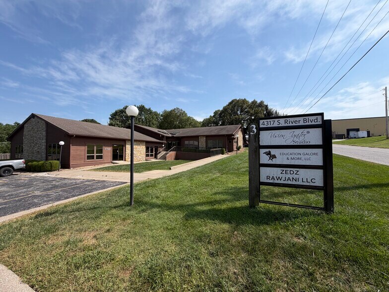 Primary Photo Of 4317 S River Blvd, Independence Office For Sale