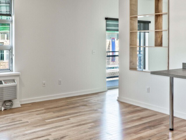 More Photos Of 1313 Cuming St, Omaha Apartments For Lease