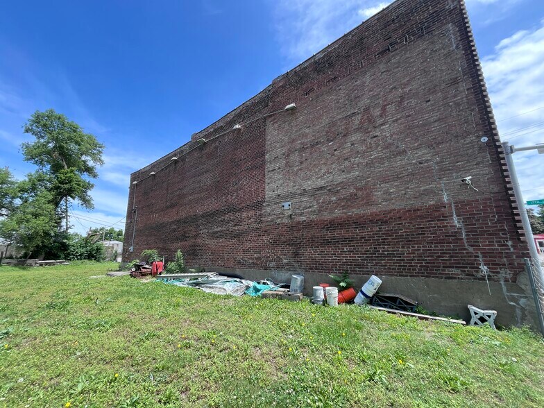 More Photos Of 1200 Argentine Blvd, Kansas City Storefront Retail Residential For Sale