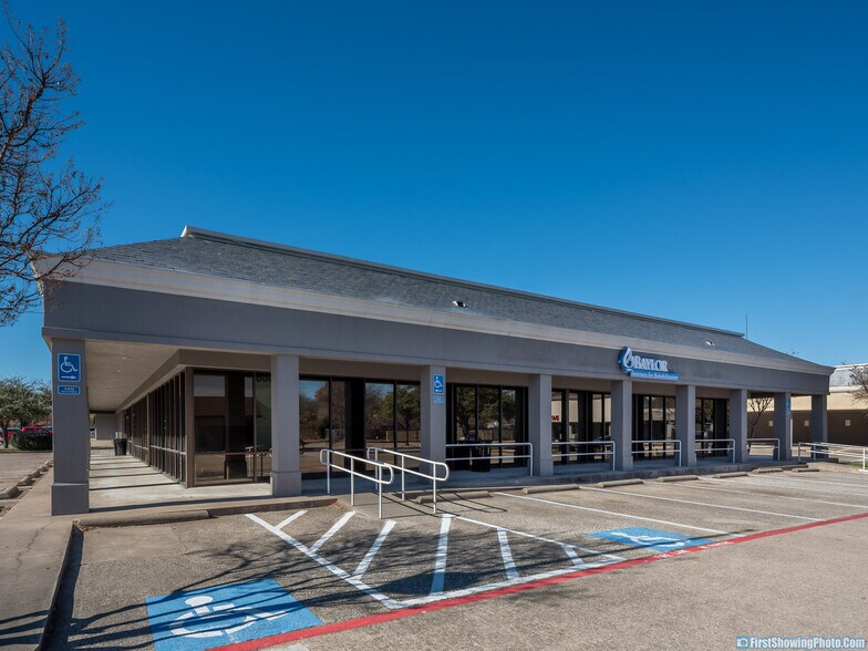 More Photos Of 620 N Coit Rd, Richardson Unknown For Lease