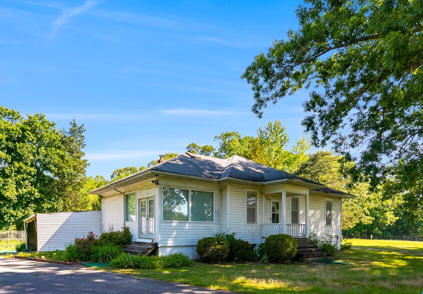 More Photos Of 5075 Crain Hwy, La Plata Golf Course Driving Range For Sale
