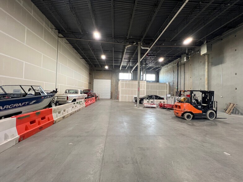More Photos Of 1475 W Center St, North Salt Lake Flex For Lease