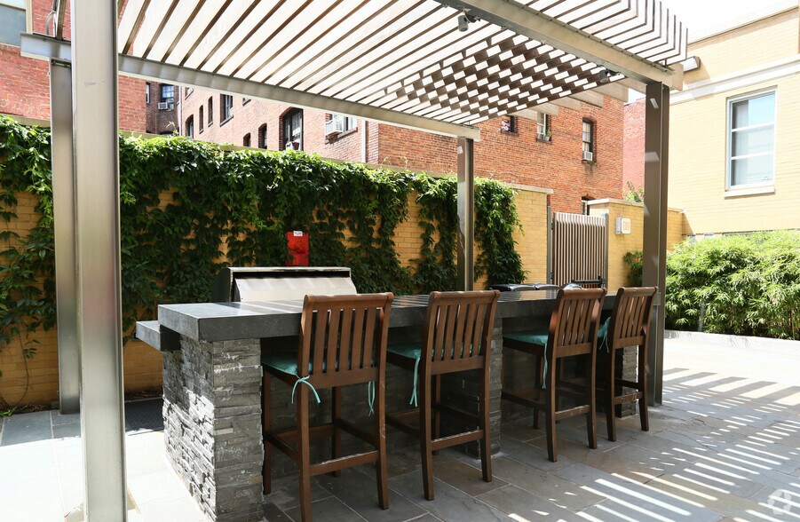 More Photos Of 1400 Irving St NW, Washington Apartments For Lease