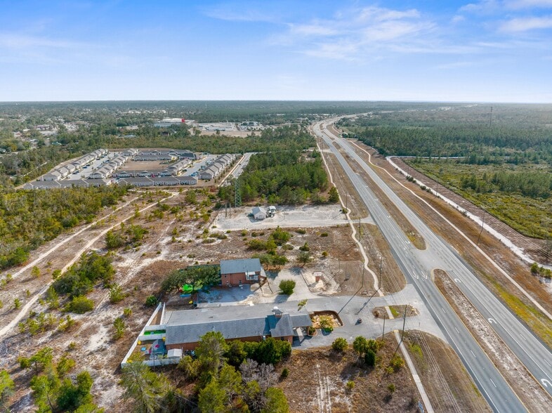 More Photos Of 7044 Commercial Way, Weeki Wachee Office For Sale