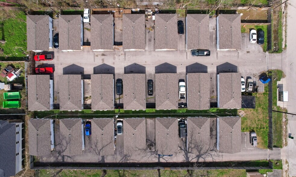 More Photos Of 3805-3813 Wipprecht St, Houston Apartments For Sale