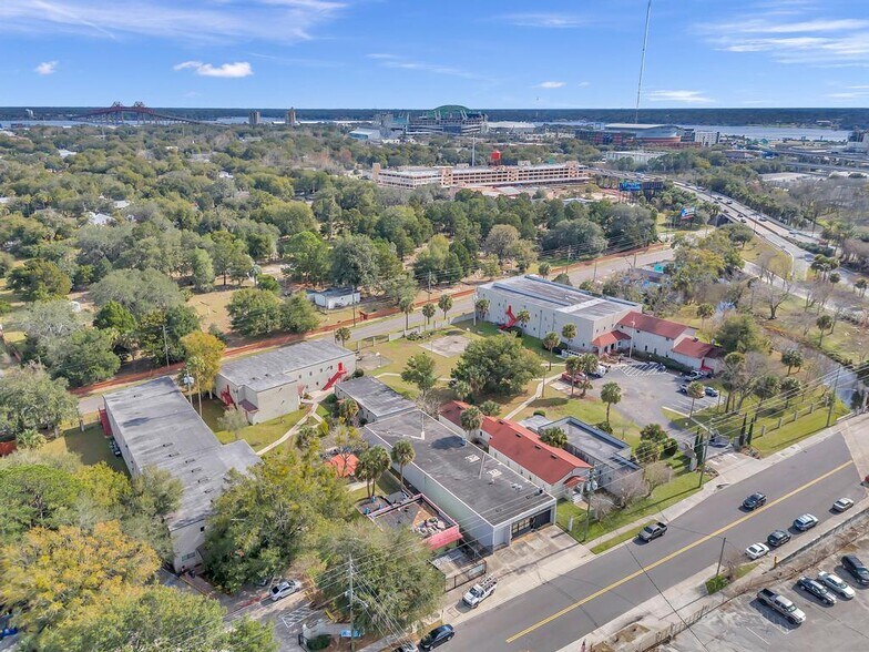 More Photos Of 931 N Liberty St, Jacksonville Warehouse For Sale