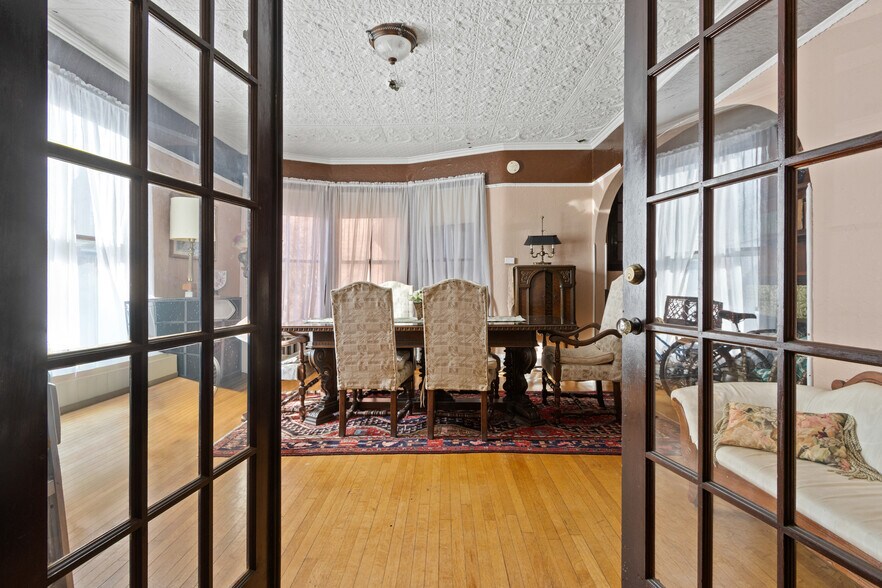 More Photos Of 743 Congress St, Portland Storefront Retail Office For Sale