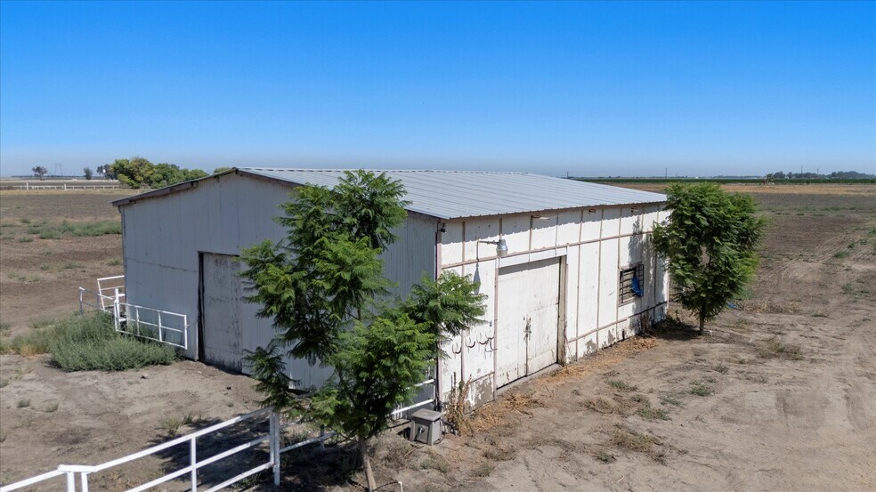 More Photos Of 8661 Herring Rd, Bakersfield Land For Sale