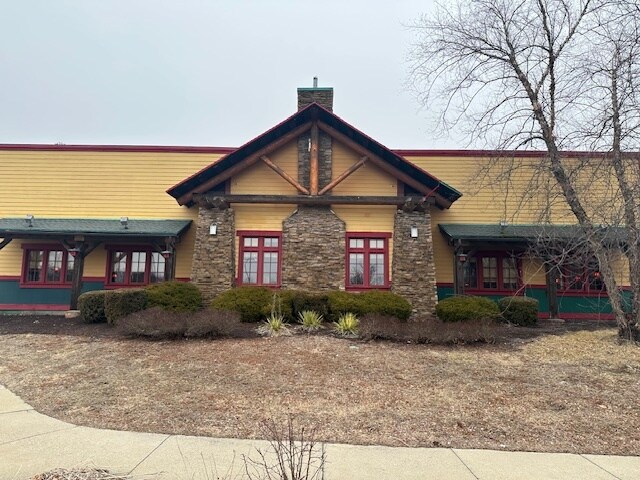More Photos Of 301 Technology Center Dr, Stoughton Restaurant For Sale