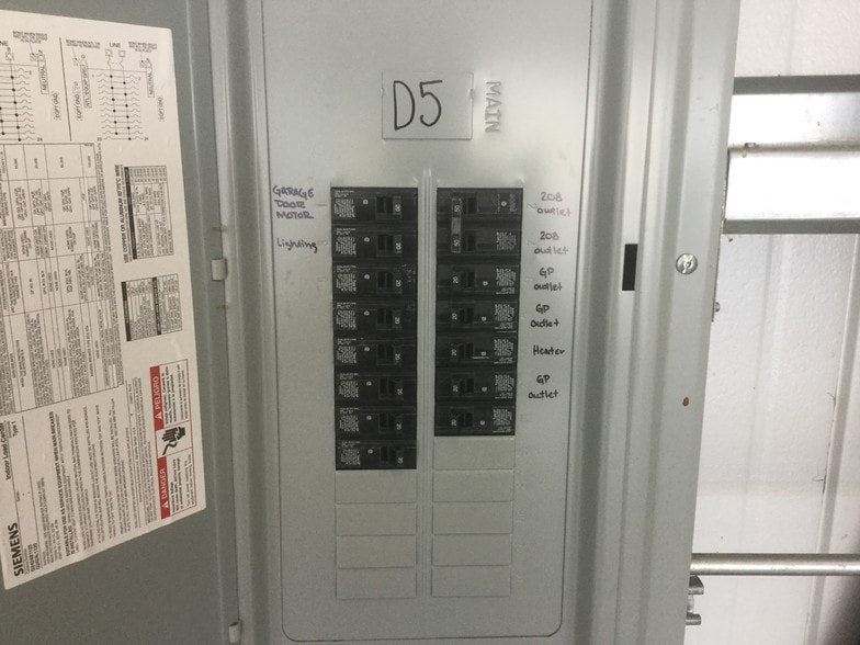 More Photos Of 9341 Commerce Center St, Highlands Ranch Warehouse For Sale