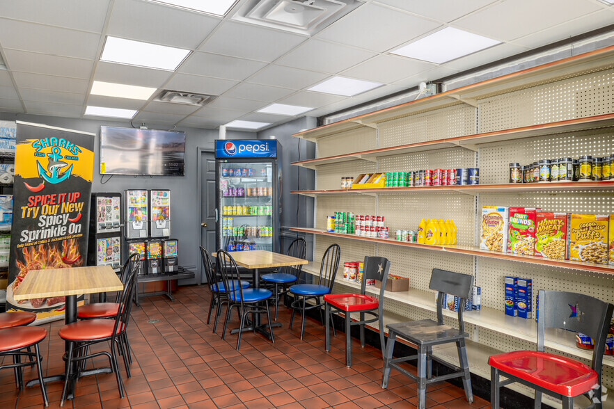 More Photos Of 345 Collins St, Joliet Fast Food For Sale