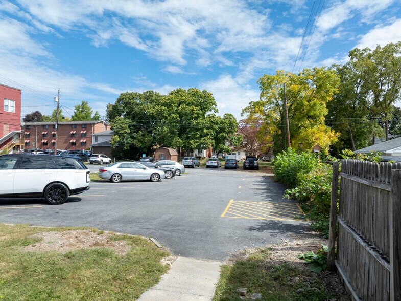 More Photos Of 129 S Sparks St, State College Medical For Lease