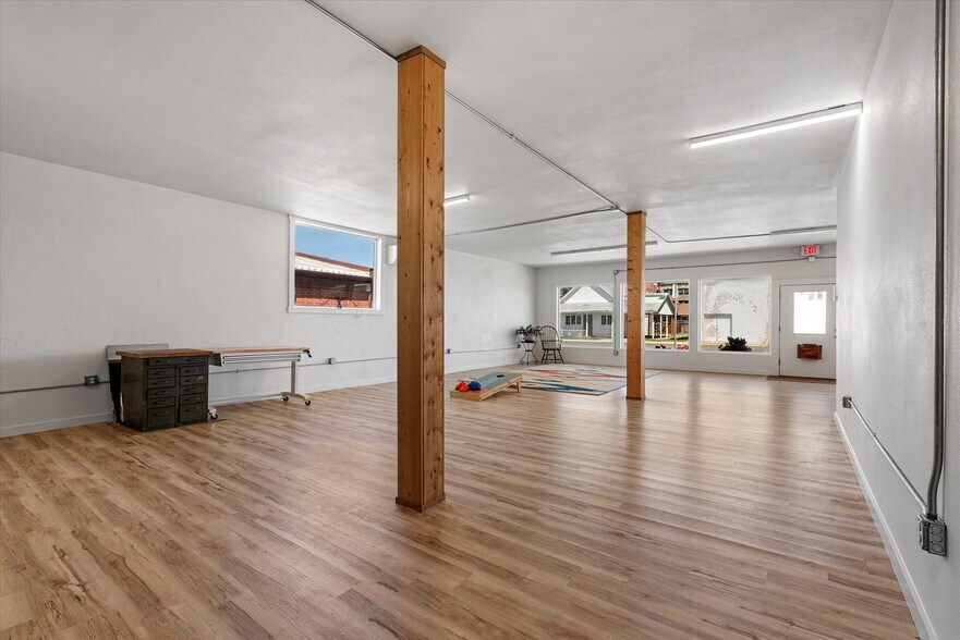 More Photos Of 1905 2nd St, Baker City Storefront Retail Residential For Sale