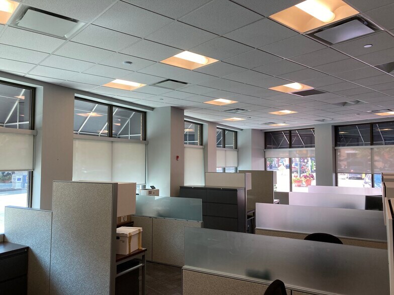 More Photos Of 409-415 N 2nd St, Harrisburg Office For Lease