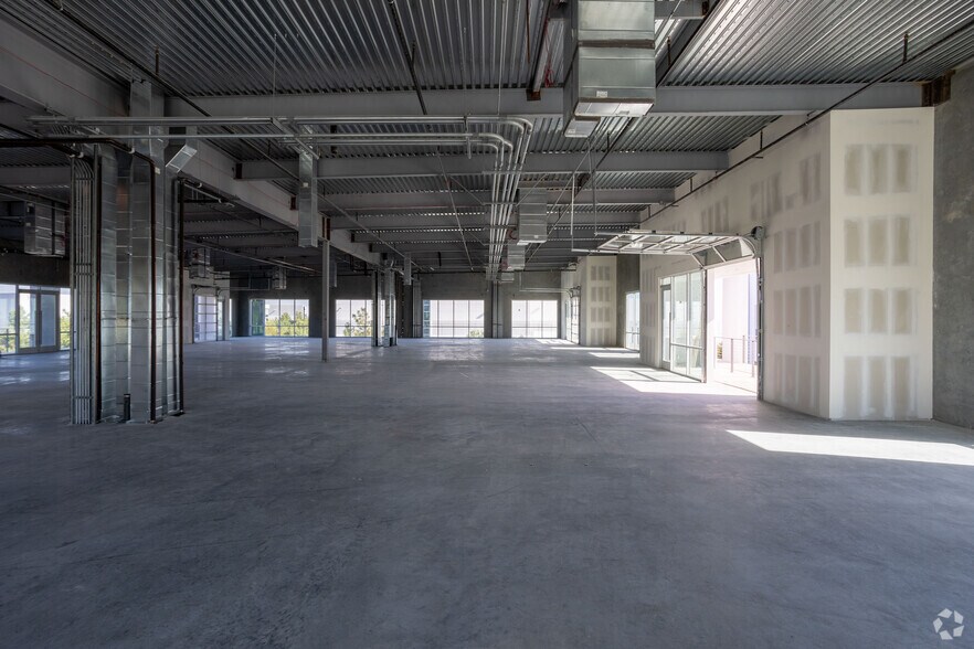 More Photos Of 3810 Stineman Ct, Long Beach Office For Sale