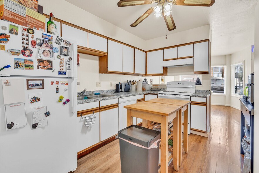 More Photos Of 524-528 1st St, Rodeo Apartments For Sale