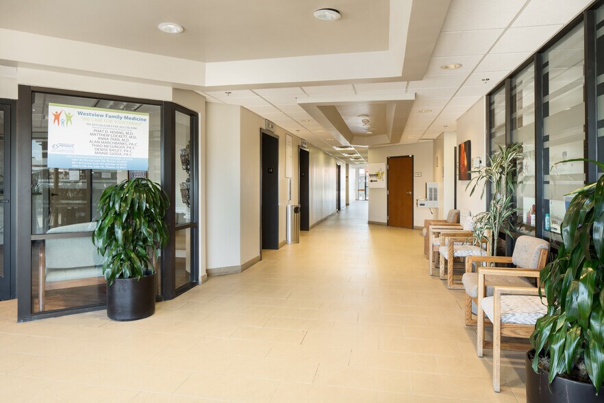 More Photos Of 5040 N 15th Ave, Phoenix Medical For Sale