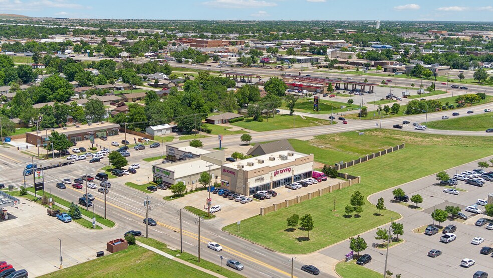 More Photos Of 510 S Telephone Rd, Moore General Retail For Lease