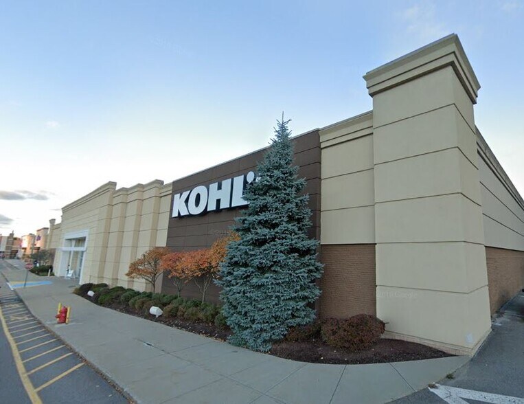 More Photos Of 90 Providence Hwy, Walpole Unknown For Lease