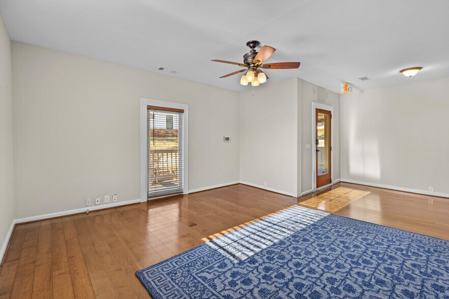 More Photos Of 90 E Moreno St, Buford Office Residential For Sale