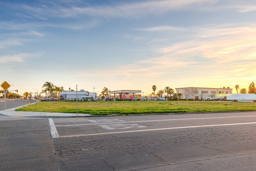Primary Photo Of SE of Elsworth St and Cactus ave, Moreno Valley Land For Sale