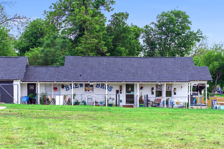 More Photos Of 201 S 31st St, Temple General Retail For Sale