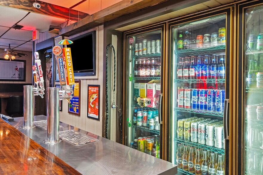 More Photos Of 6194 Highland Dr, Salt Lake City Restaurant For Sale