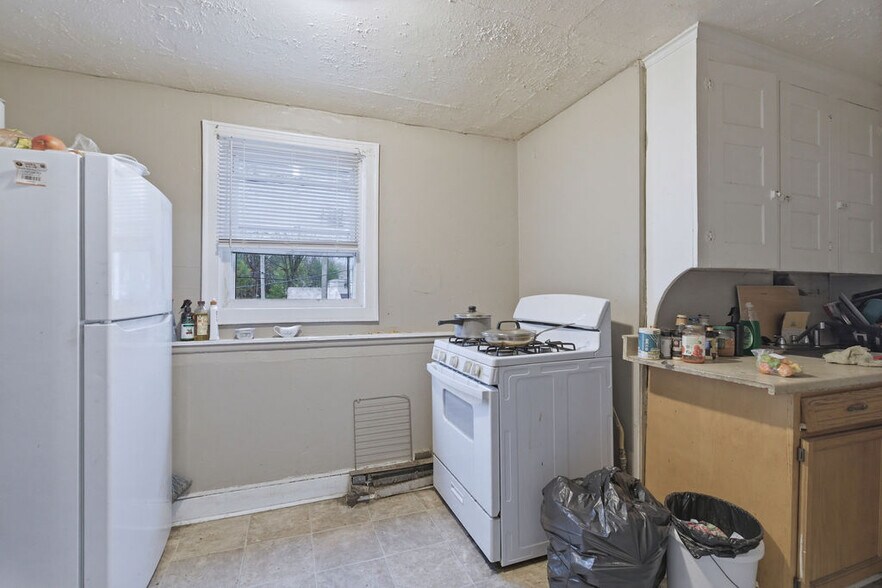 More Photos Of 900 N Alvord St, Syracuse Apartments For Sale