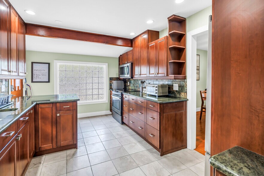 More Photos Of , Tampa Multifamily For Sale