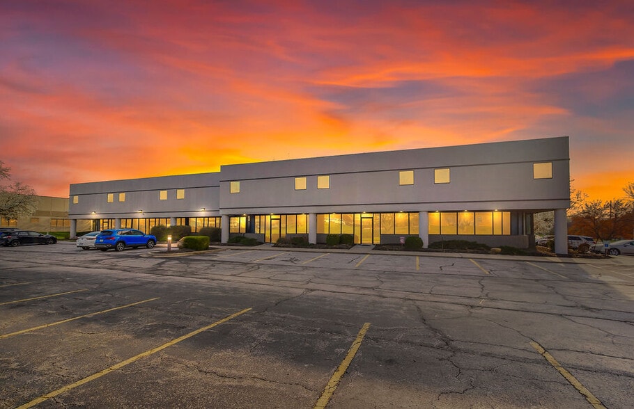 Primary Photo Of 12635-12651 Hemlock St, Overland Park Showroom For Lease