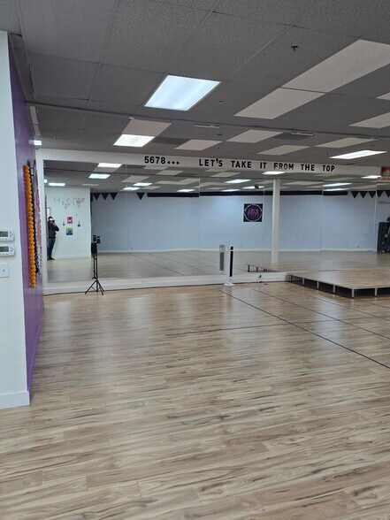 More Photos Of 4855 Hopyard Rd, Pleasanton Freestanding For Lease